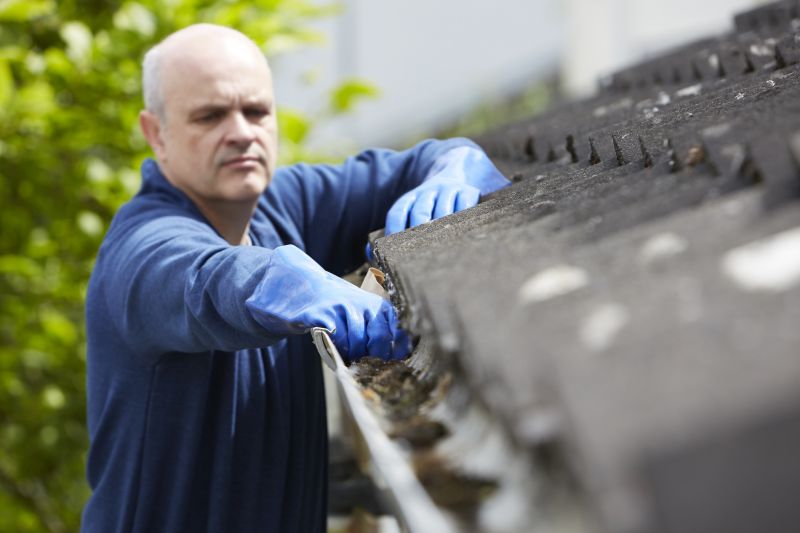 Garage Gutter Cleaning in Long Island, NY